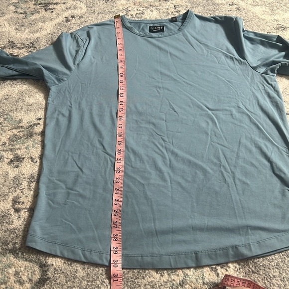 Men’s Cuts Long Sleeve Top - Picture 9 of 10